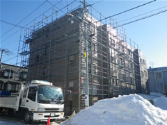 既設は磁器質タイル